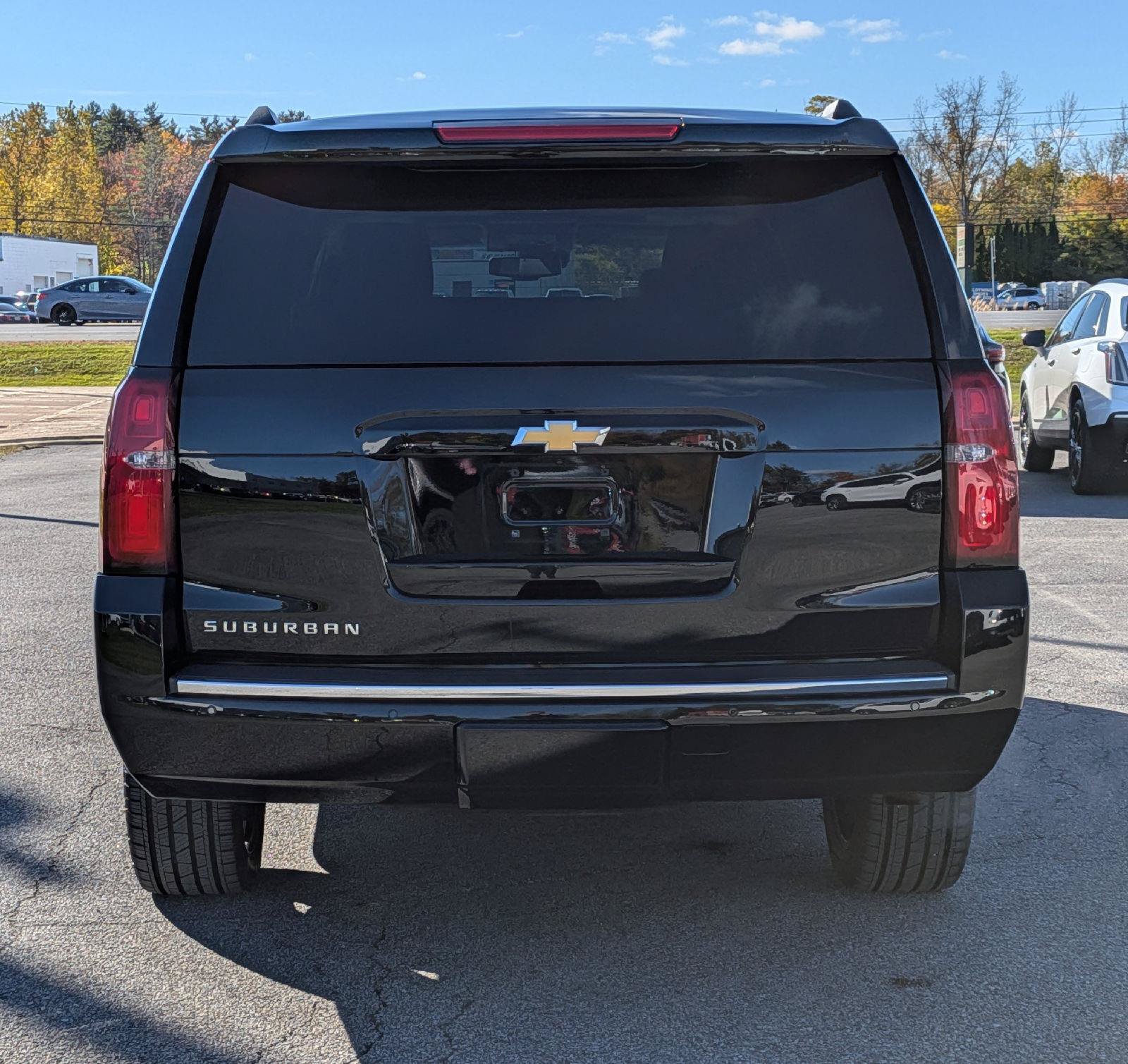 Used 2016 Chevrolet Suburban LTZ AWD/4WD image 9