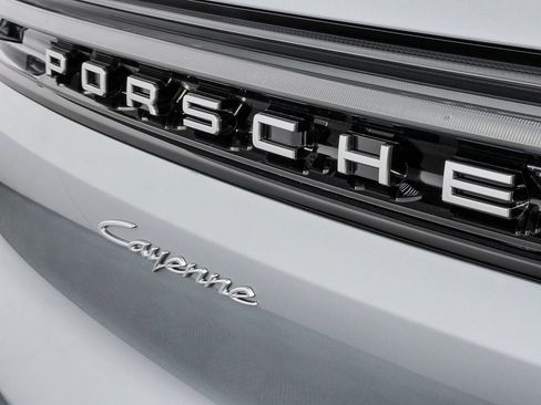 Used 2026 Porsche Cayenne Coupe AWD/4WD image 39