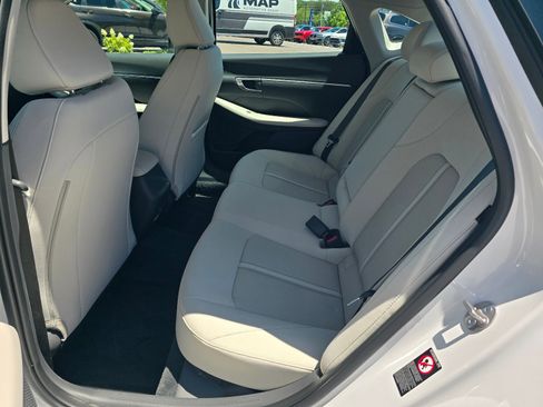 Certified 2023 Hyundai Sonata SEL FWD image 10
