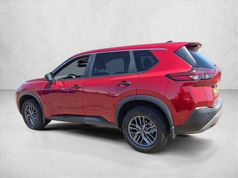 Used 2023 Nissan Rogue S FWD image 6