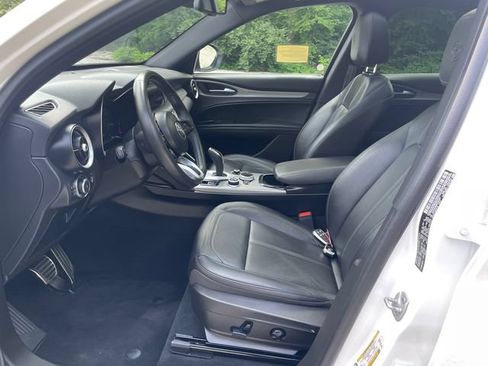 Used 2024 Alfa Romeo Stelvio Ti w/ Active Assist Plus Package AWD/4WD image 39