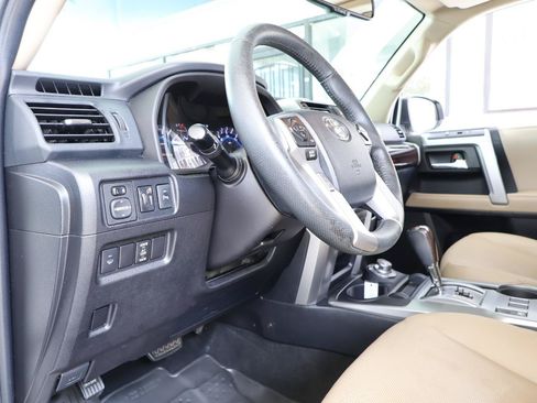 Used 2017 Toyota 4Runner Limited AWD/4WD image 39