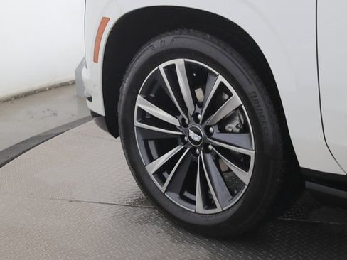 Used 2025 Cadillac Escalade Sport w/ Touring Package image 13