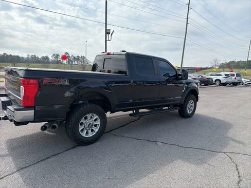 Used 2021 Ford F250 XL w/ STX Appearance Package image 11