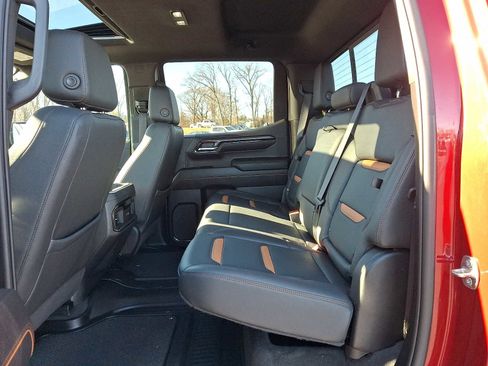 Certified 2023 GMC Sierra 1500 AT4 w/ AT4 Premium Package image 9