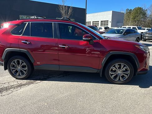 Used 2022 Toyota RAV4 Limited image 7