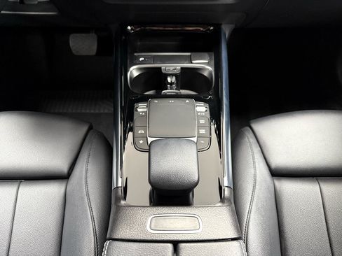 Used 2021 Mercedes-Benz GLA 250 4MATIC w/ Premium Package image 20