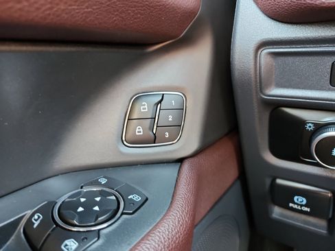 Used 2024 Ford Expedition Max Limited RWD image 16