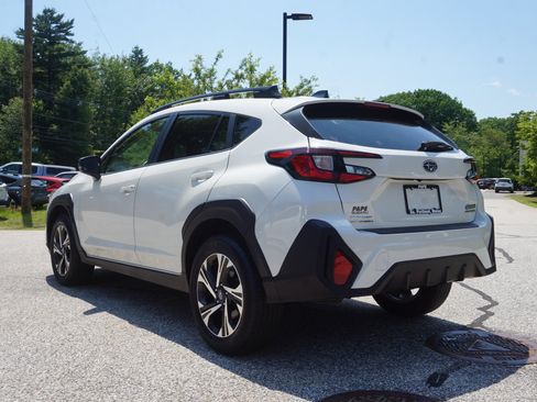 Used 2024 Subaru Crosstrek 2.0i Premium AWD/4WD image 7