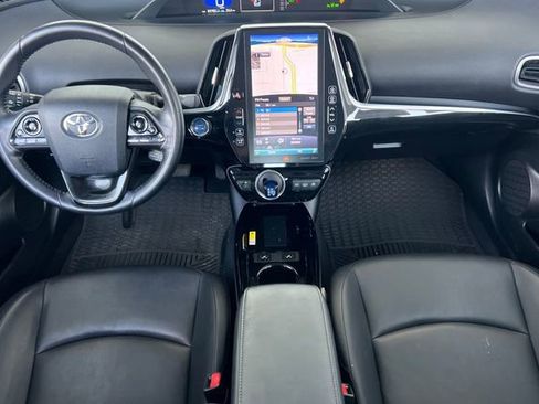 Used 2021 Toyota Prius Prime Limited image 15