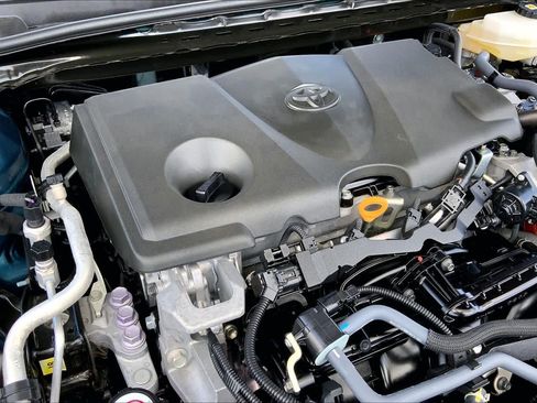 Used 2025 Toyota Camry SE FWD image 63