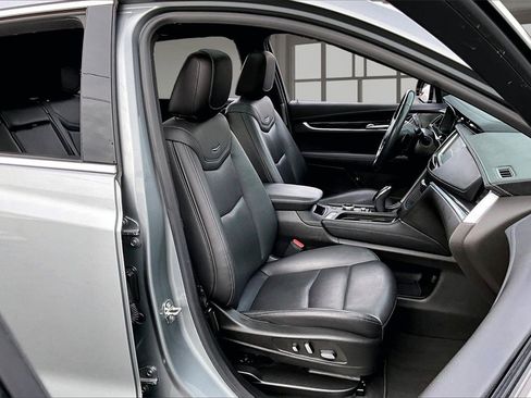 Used 2023 Cadillac XT5 Premium Luxury image 7