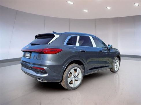 New 2025 Audi Q5 Premium Plus image 2