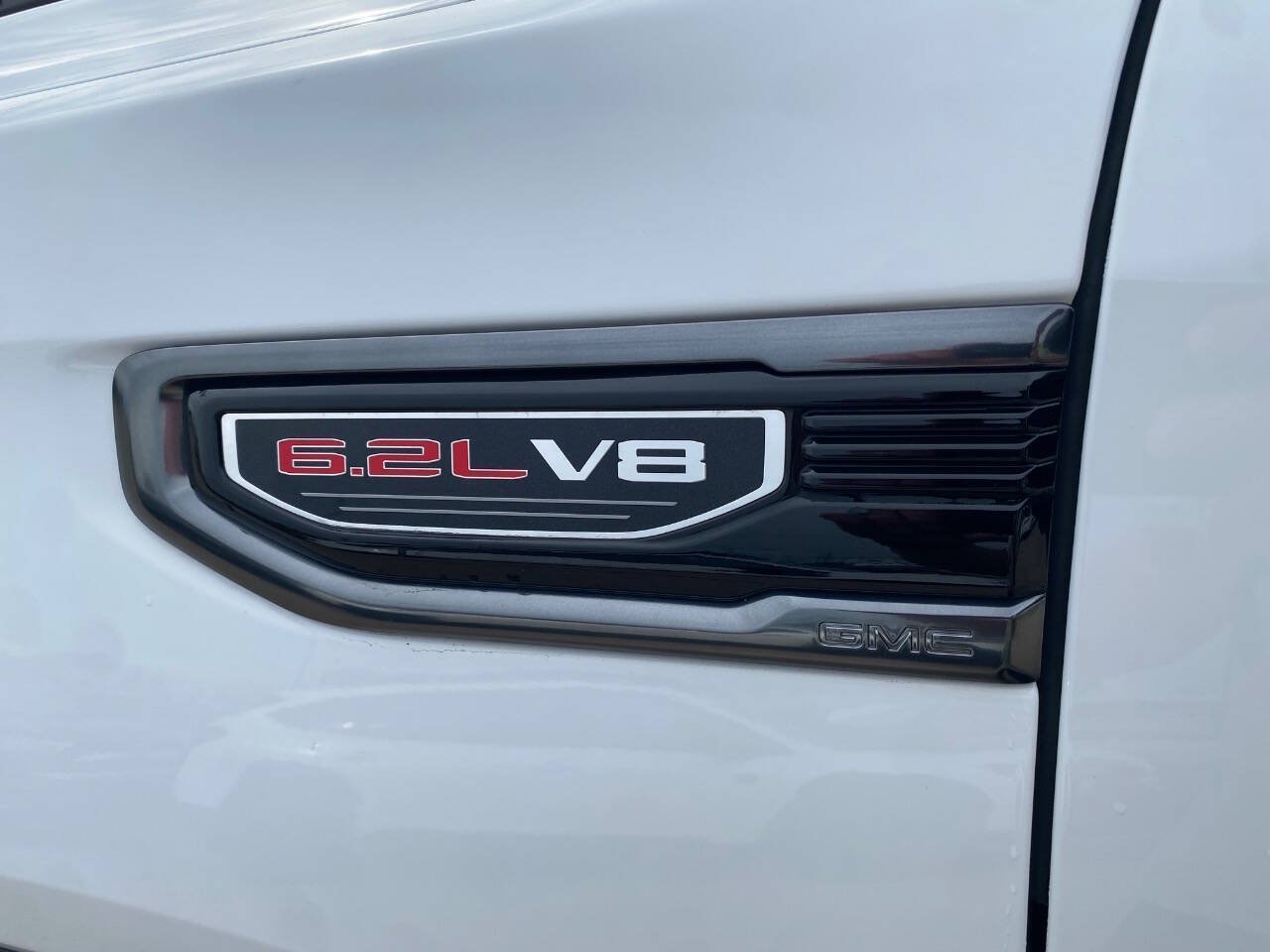 Used 2020 GMC Sierra 1500 AT4 w/ AT4 Premium Package AWD/4WD image 17