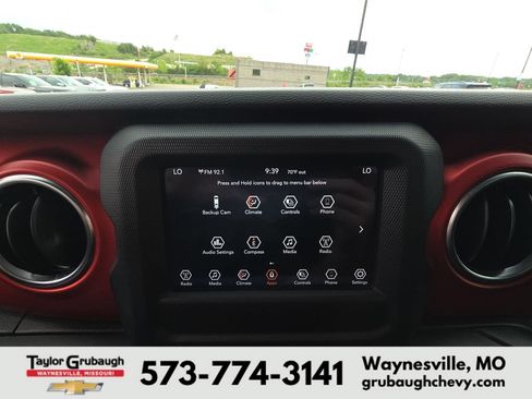 Used 2021 Jeep Wrangler Unlimited Rubicon w/ LED Lighting Group AWD/4WD image 21