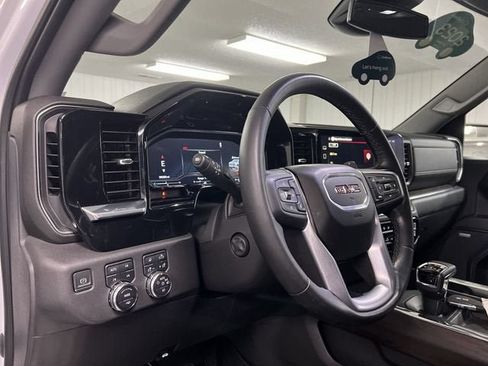 Certified 2023 GMC Sierra 1500 SLT w/ SLT Convenience Package AWD/4WD image 10