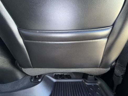 Used 2019 RAM 1500 Laramie AWD/4WD image 30