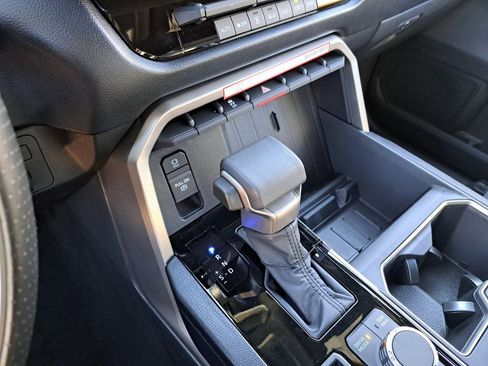 New 2026 Toyota Tundra SR5 image 12