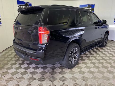 Used 2023 Chevrolet Tahoe Z71 w/ Luxury Package AWD/4WD image 16