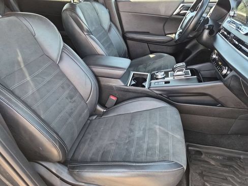 Used 2024 Mitsubishi Outlander SE FWD image 31