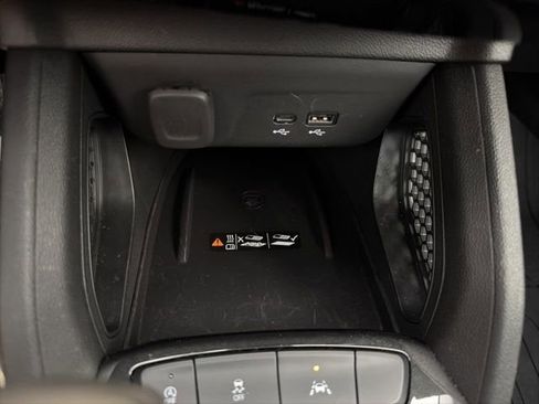 Certified 2025 Chevrolet TrailBlazer LT w/ Convenience Package FWD image 21