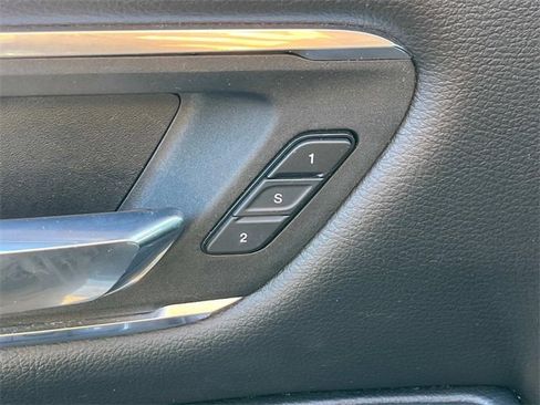 Used 2025 RAM 1500 Laramie image 28