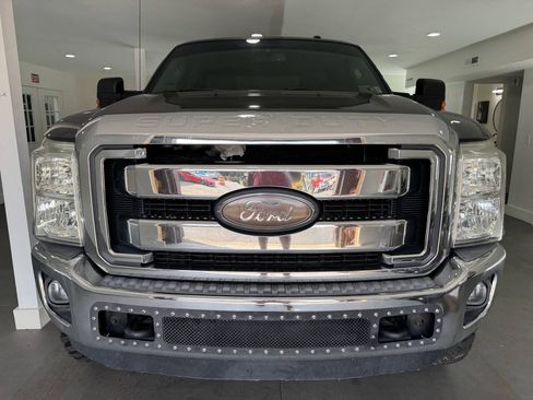 Used 2015 Ford F250 XLT w/ FX4 Off-Road Package AWD/4WD image 9
