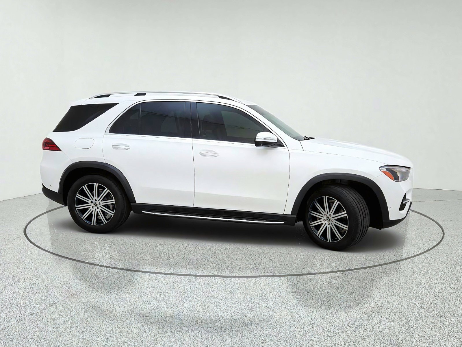 Certified 2025 Mercedes-Benz GLE 350 4MATIC image 6