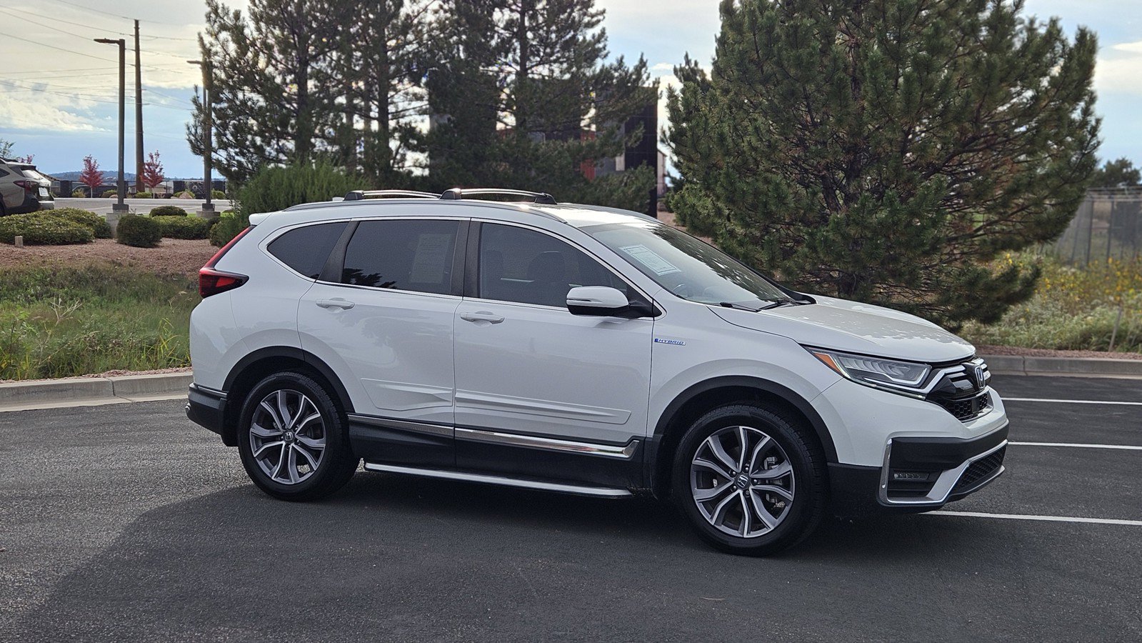 Used 2022 Honda CR-V Touring image 1