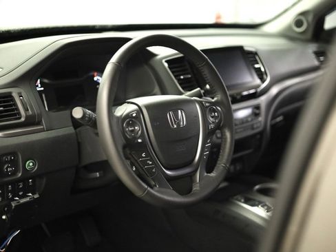 Used 2023 Honda Ridgeline RTL-E image 12