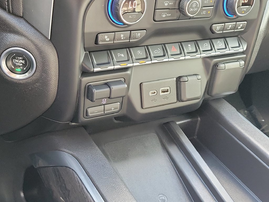 Used 2021 Chevrolet Silverado 1500 LTZ AWD/4WD image 18