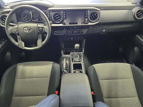 Used 2021 Toyota Tacoma TRD Sport w/ Technology Package RWD image 15