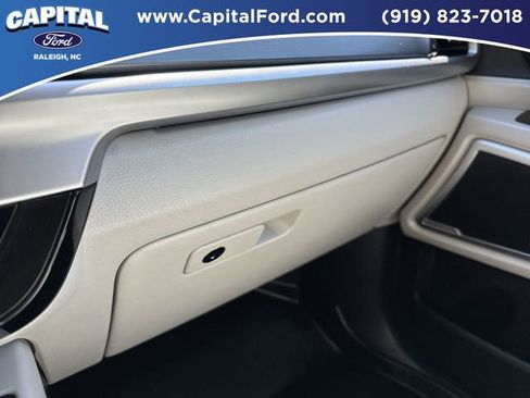 Used 2021 Kia Telluride S AWD/4WD image 28
