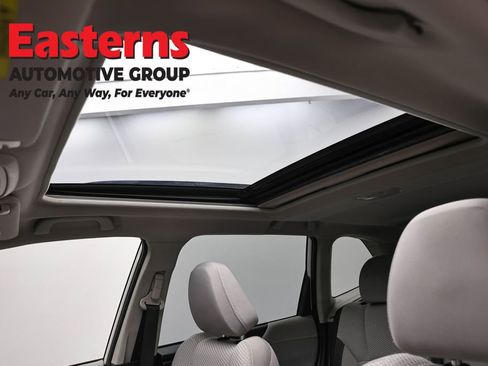 Used 2022 Subaru Forester Premium AWD/4WD image 37