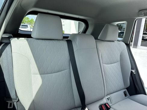 Used 2023 Toyota Corolla Cross L FWD image 46