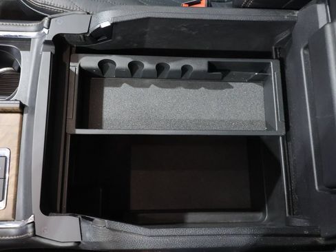 Used 2019 Ford Expedition Platinum AWD/4WD image 38