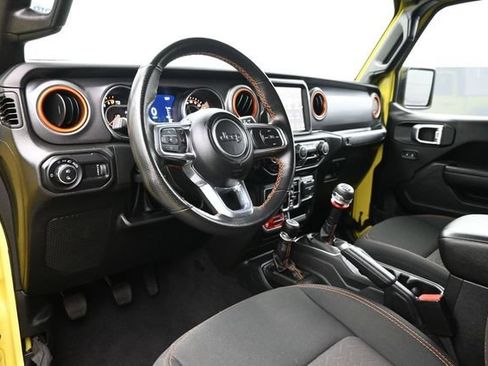 Used 2023 Jeep Gladiator Mojave AWD/4WD image 20