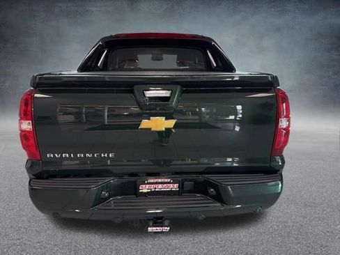 Used 2013 Chevrolet Avalanche LT w/ Suspension Package, Off-Road image 9