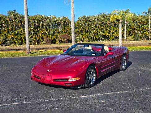 Used 2004 Chevrolet Corvette Convertible w/ Preferred Equipment Group image 8