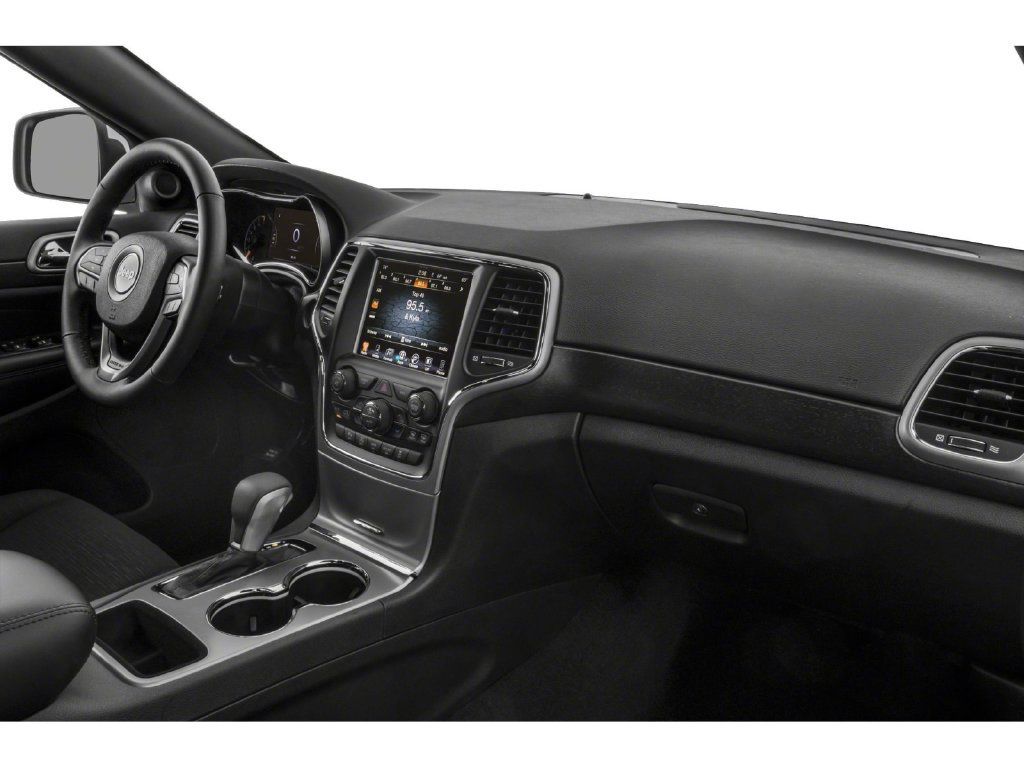 Used 2020 Jeep Grand Cherokee Altitude AWD/4WD image 10