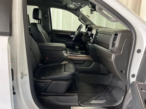 Used 2024 Chevrolet Silverado 1500 RST w/ Convenience Package II AWD/4WD image 19
