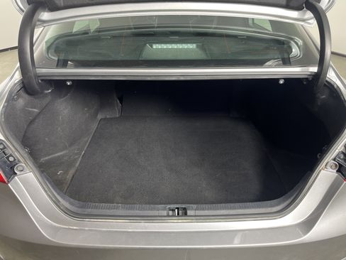 Used 2021 Toyota Camry SE image 27