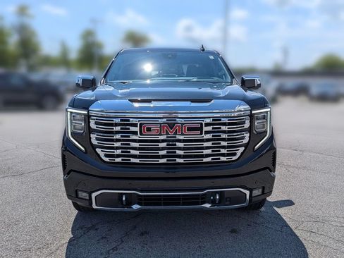 New 2026 GMC Sierra 1500 Denali w/ Denali Reserve Package AWD/4WD image 11
