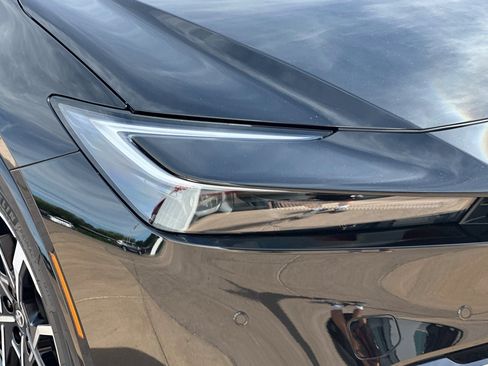 New 2027 Toyota Prius Plug-In Hybrid FWD image 30