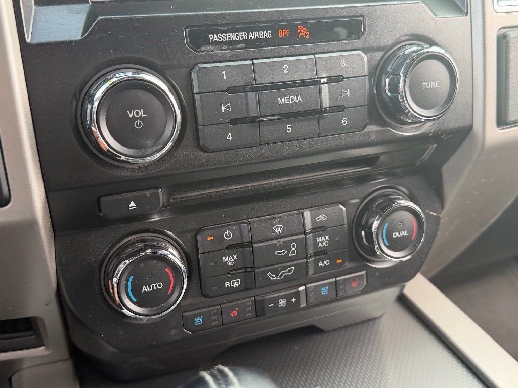 Used 2015 Ford F150 Lariat AWD/4WD image 25