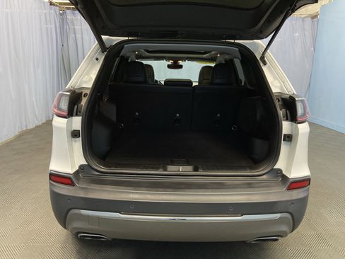 Certified 2019 Jeep Cherokee Limited image 35