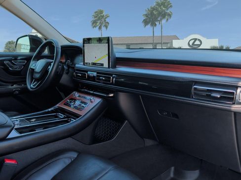 Used 2024 Lincoln Aviator Reserve w/ Equipment Group 201A image 30