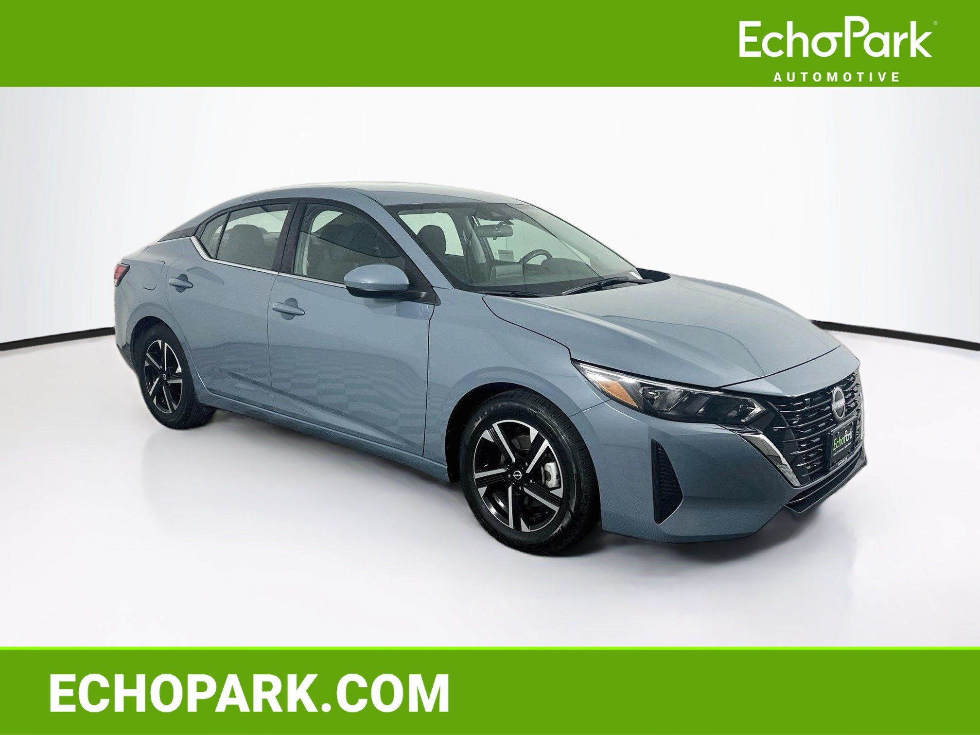 Used 2025 Nissan Sentra SV FWD image 1