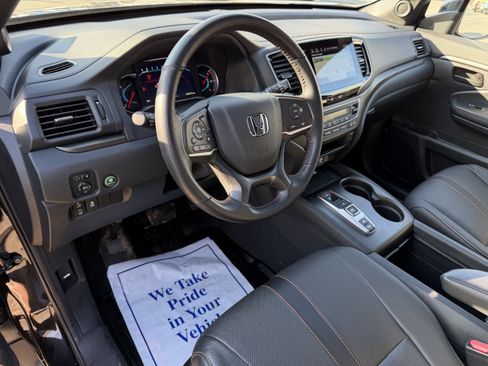Used 2022 Honda Pilot TrailSport image 13