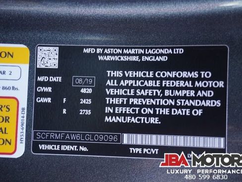 Used 2020 Aston Martin DB11 Coupe image 92